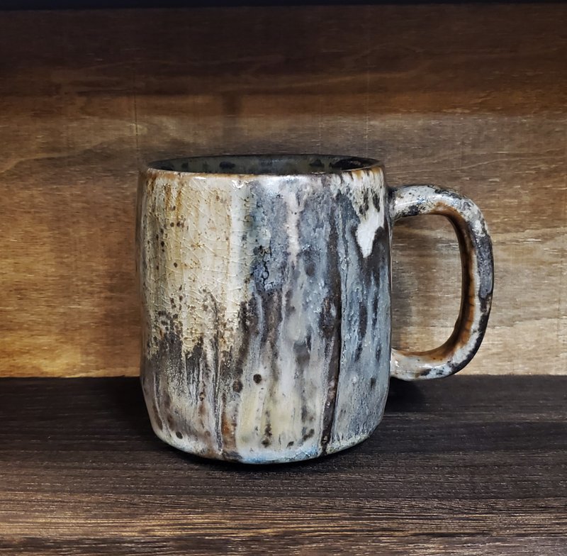 Wood-fired pottery mug/coffee cup/Shino glaze - Mugs - Pottery Black