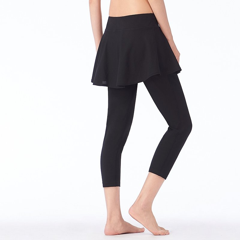 【MACACA】Natural Convection Cool Skin Skirt Cropped Pants-ASG6381 Black - กางเกงวอร์มผู้หญิง - เส้นใยสังเคราะห์ สีดำ