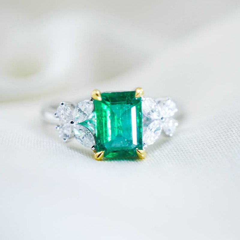 [Butterfly Shadow Youquan] Original 18K Gold Ins Wind Emerald Diamond Ring - แหวนทั่วไป - เครื่องเพชรพลอย สีเขียว