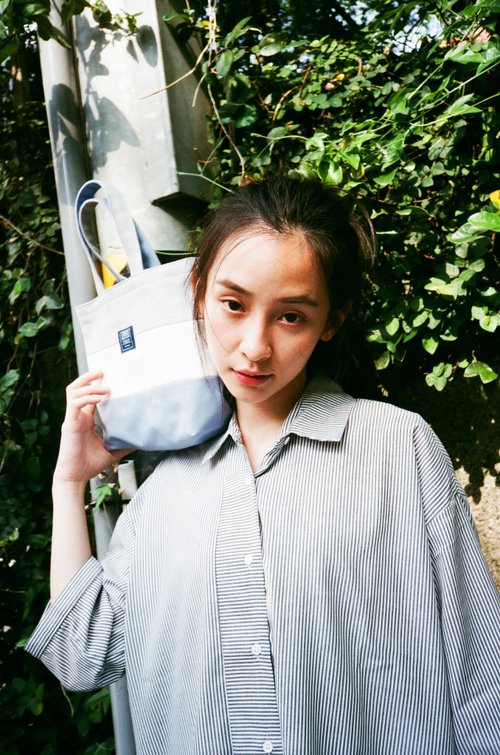 Tote bag (drink double cup bag) _ light gray white blue (available from ...