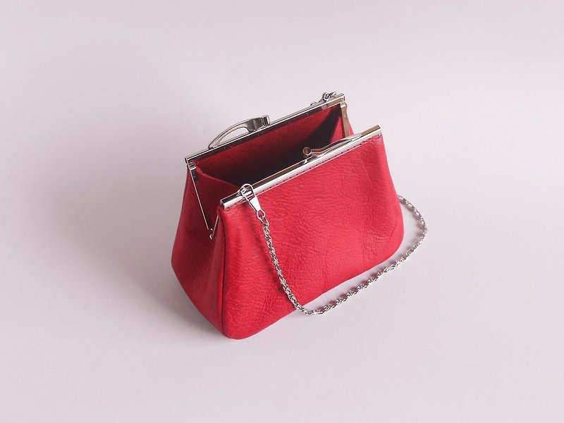 【艸 a field】 pure hand-made gold mouth gold packet | portable bag - Messenger Bags & Sling Bags - Genuine Leather 