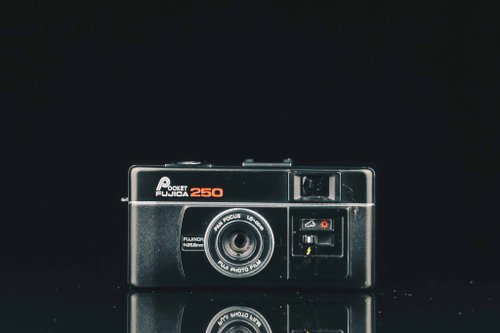 Camera Fujica Pocket 250 フジカ ポケットフジカ250 1977年 110