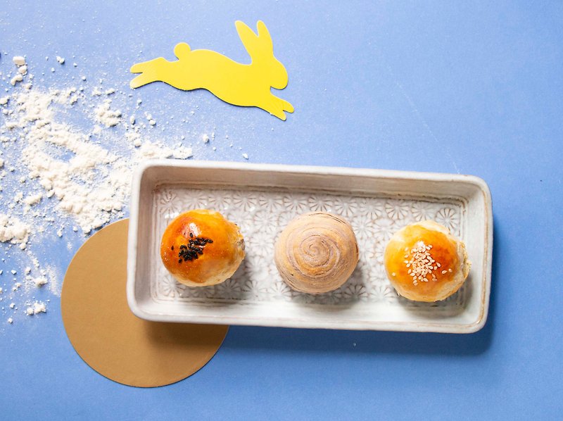 卵黄ケーキ - その他 - 紙 レッド