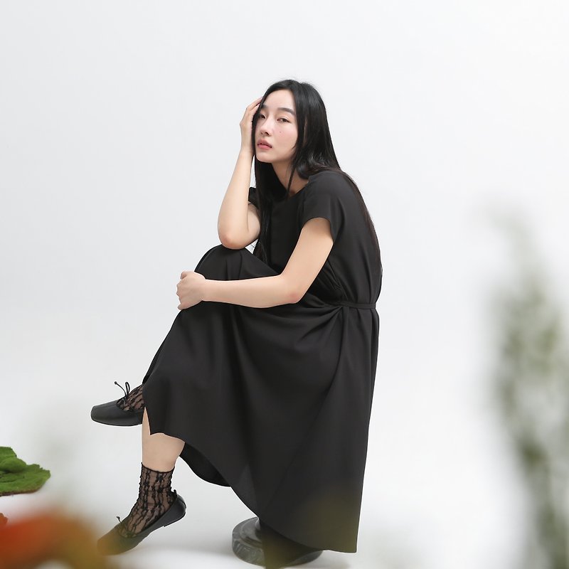 Shiyue_Shiyue Irregular Wrinkled Dress_CLD028_Black - One Piece Dresses - Polyester Black
