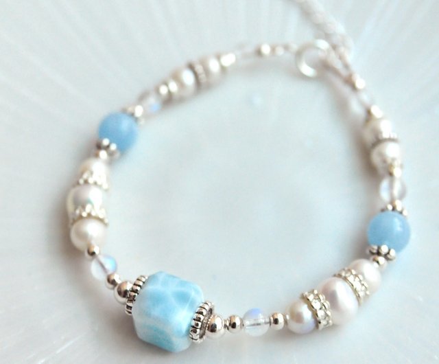 Walk this Way Pearl and Labradorite Sterling Silver Necklace Walk this Way Pearl and Labradorite Sterling Silver Necklace