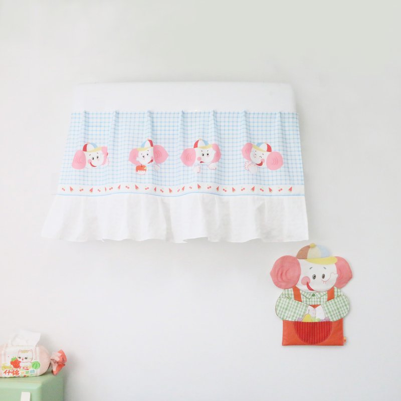 Ooka 80s Retro Showa Fruit Elephant Air Conditioner Curtain Printed Fabric - ม่านและป้ายประตู - เส้นใยสังเคราะห์ สีน้ำเงิน