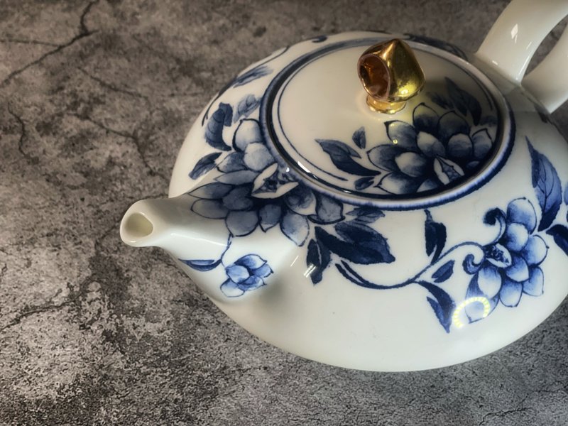 迴香靜對 貝瓷鴻運壺 手繪 - 茶壺/茶杯/茶具 - 瓷 白色