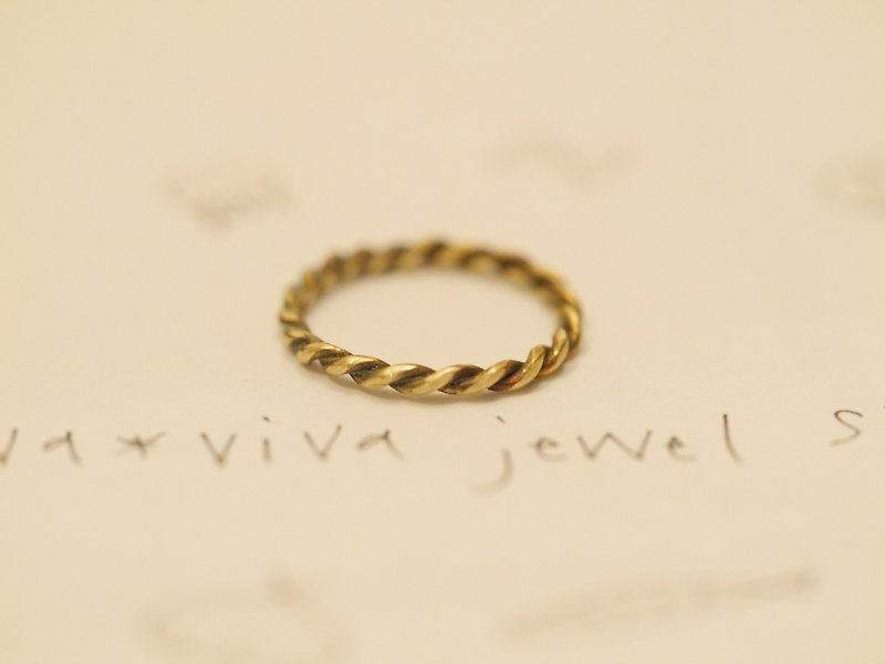 ねじねじ　リング　素材　真鍮 - 戒指 - 銅/黃銅 金色