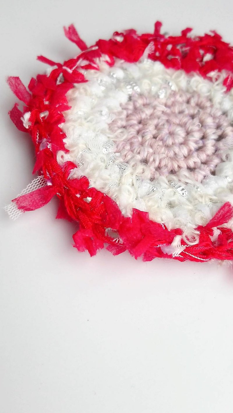 Flower-Shaped Hand-Knit Coaster - Hand-Dyed Yarn - Coasters - Other Man-Made Fibers Red