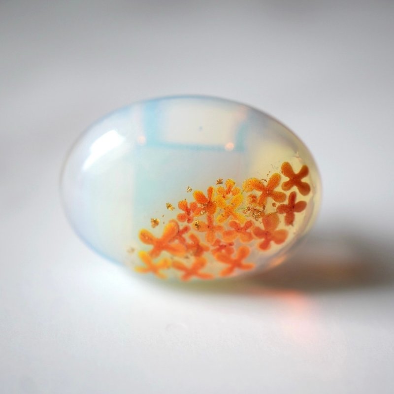 Opal Osmanthus Flower Obidome | Kimono Accessory with Kanazawa Gold Leaf | Autum - เข็มกลัด - เครื่องเพชรพลอย สีใส