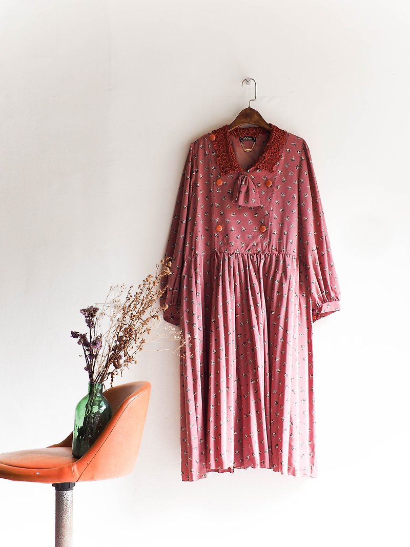 Heshui Mountain - Kumamoto Berry Pink Lace Collar Youth Hand-stamped Vintage Silky Dresses dresses overalls oversize vintage dress - One Piece Dresses - Silk Pink