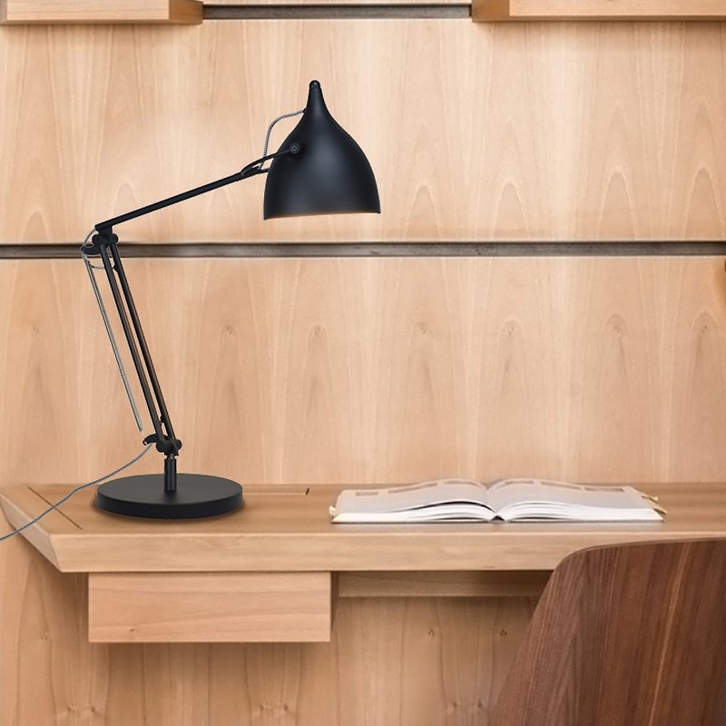 READER 工作桌燈 (工業風、現代風) - 燈具/燈飾 - 其他金屬 黑色