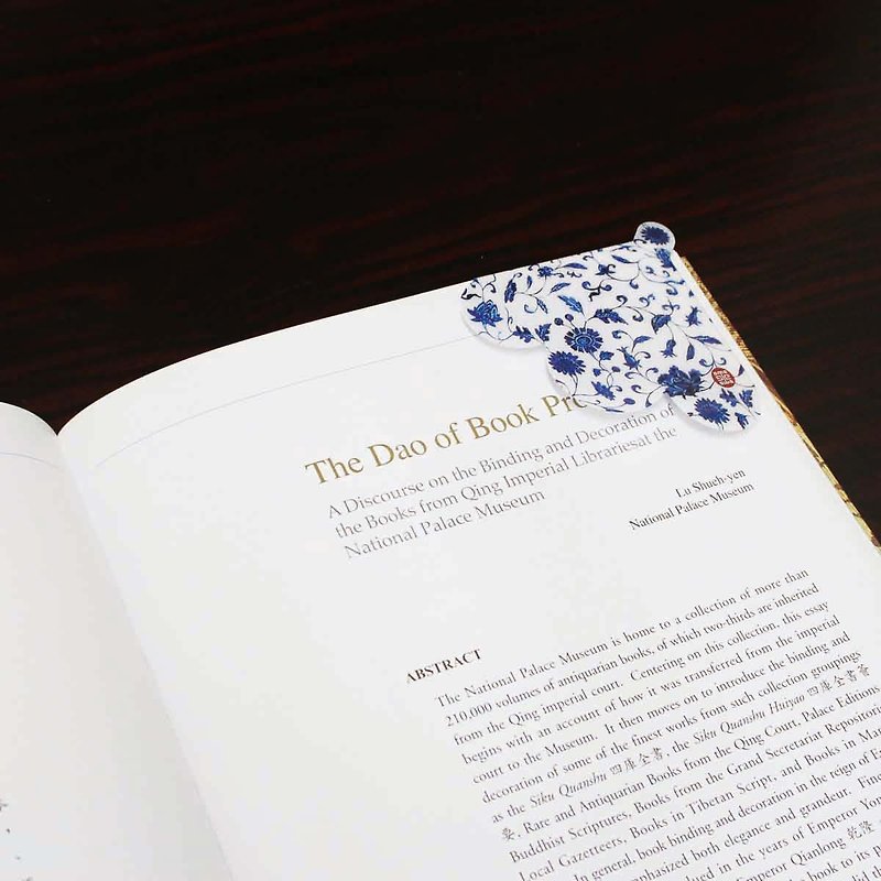 Bookmark-Four Season Floral Underglaze Blue Flask - ที่คั่นหนังสือ - กระดาษ สีน้ำเงิน