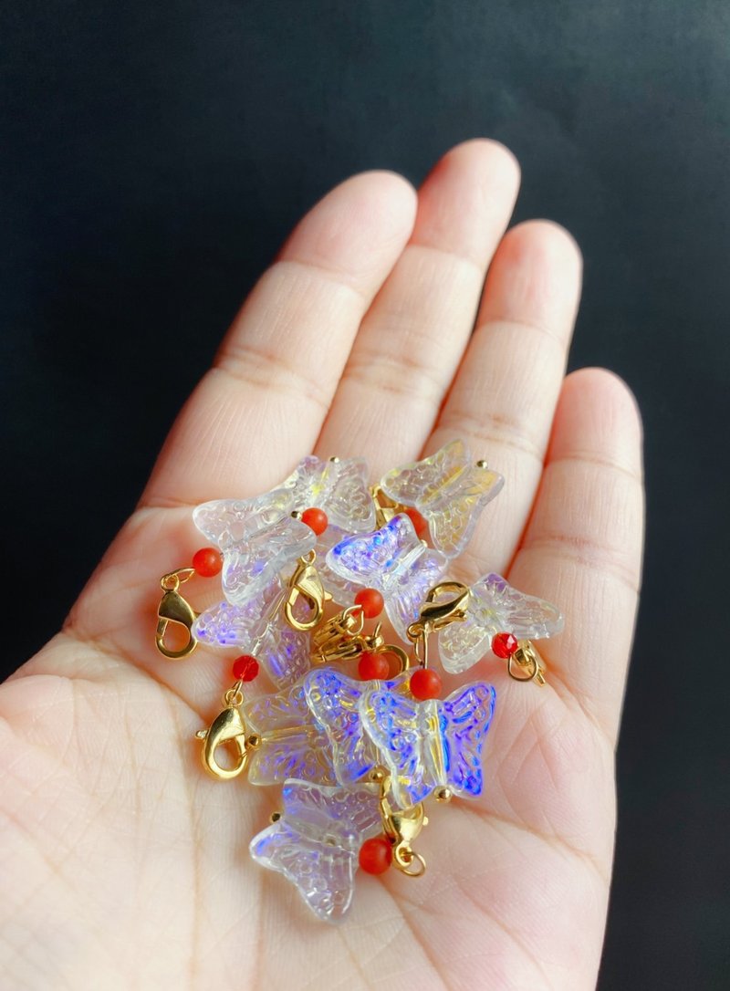 琉璃 蝴蝶 萬能扣 隨意扣 吊墜 滴溜 滴流 配件 提溜 禮物 水晶聖 - 吊飾/掛飾 - 琉璃 多色