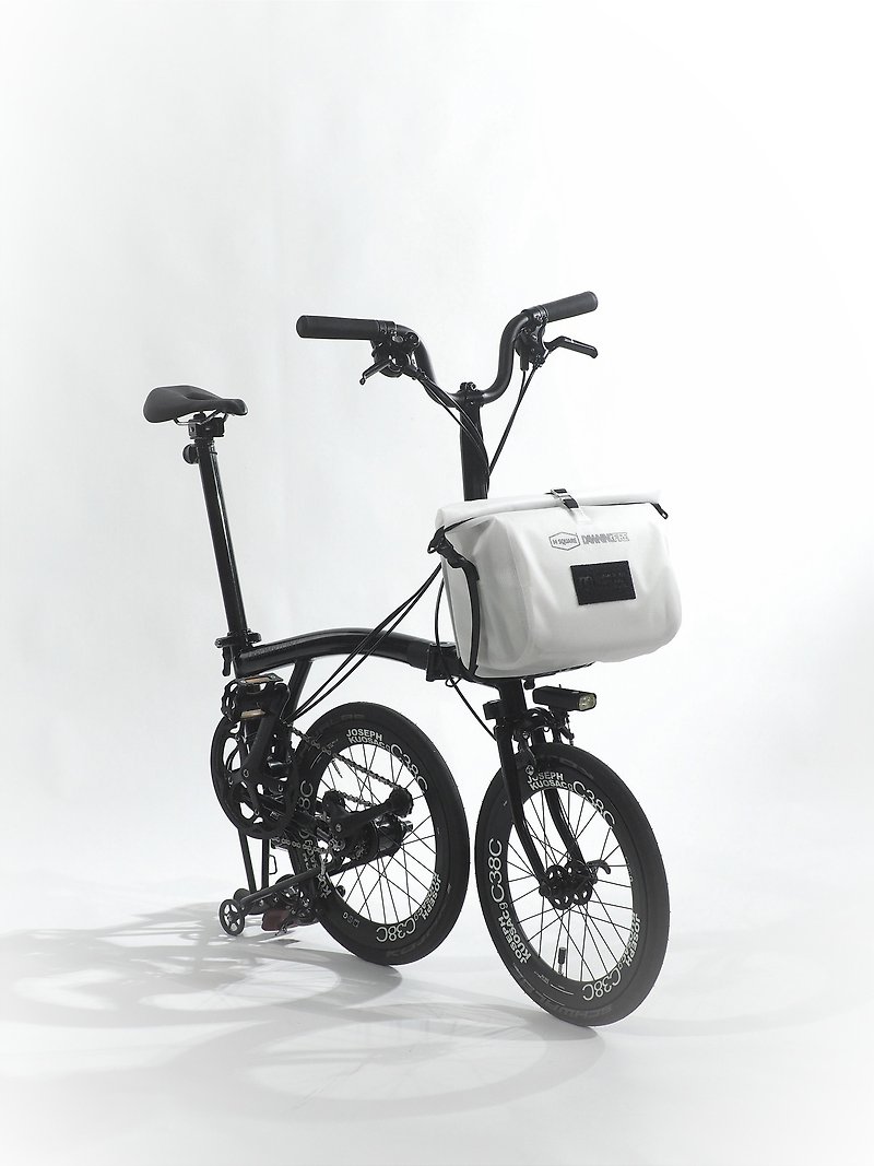 DawningFire x MS小布防水掛袋 白色+Trigo排骨架 - 單車/滑板車/周邊 - 環保材質 白色