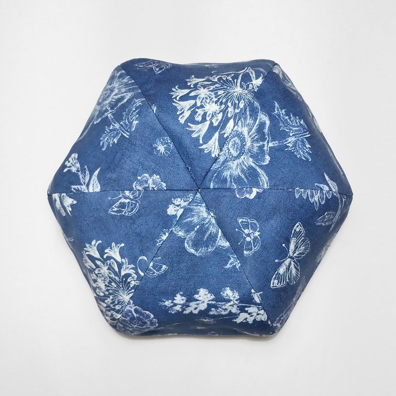 JOJA / Bere / Blue x Flower Illustration - Hats & Caps - Cotton & Hemp 