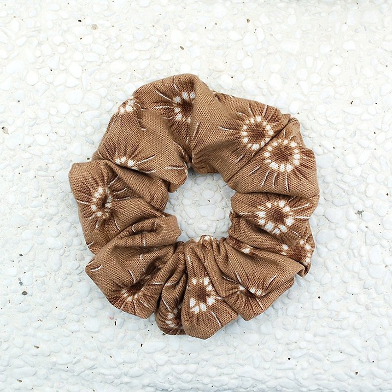 Fireworks hair bundle _ brown / large intestine ring donut hair ring - Hair Accessories - Cotton & Hemp Khaki