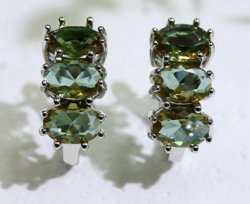 Zultanite Earrings, Diaspore Zultanite Clasp Earrings,Created Zultanite Gemstone - ต่างหู - เงินแท้ 