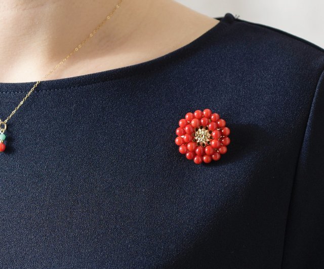 赤珊瑚 ブローチ レトロ 09098天然赤珊瑚の円形ブローチ 09098天然赤珊瑚の