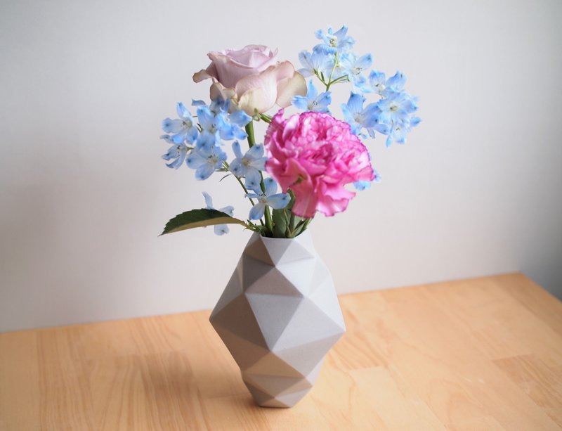 origami花瓶　グレー - 花瓶/花器 - 陶 灰色