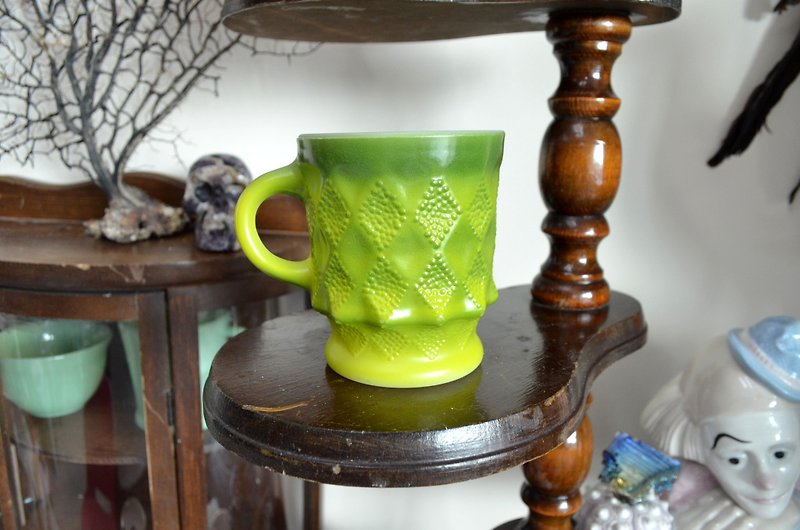 FIRE KING 60S Antique Jade Jade Glass Can Be Placed In The Stove Translucent Retro Nostalgia - Cups - Glass Green