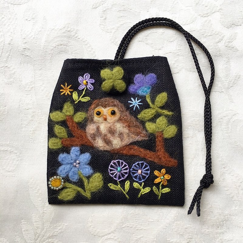 amulet bag of owl - Other - Cotton & Hemp Black