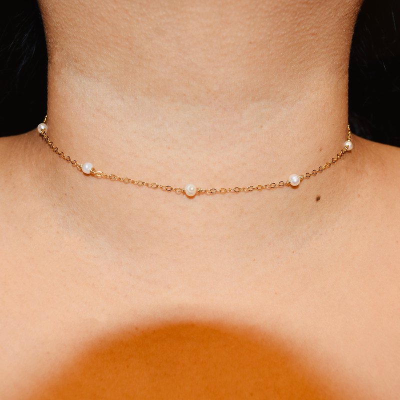 Precious Metals Necklaces - 14k gold injection small pearl necklace 14kgf dainty fresh pearl choker