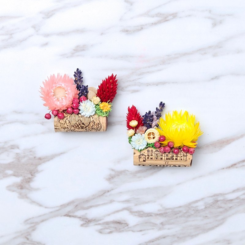 Dried Flower Magnet - Cork Horizontal Style Harvest Feast Wine Stopper - แม็กเน็ต - พืช/ดอกไม้ สีเทา