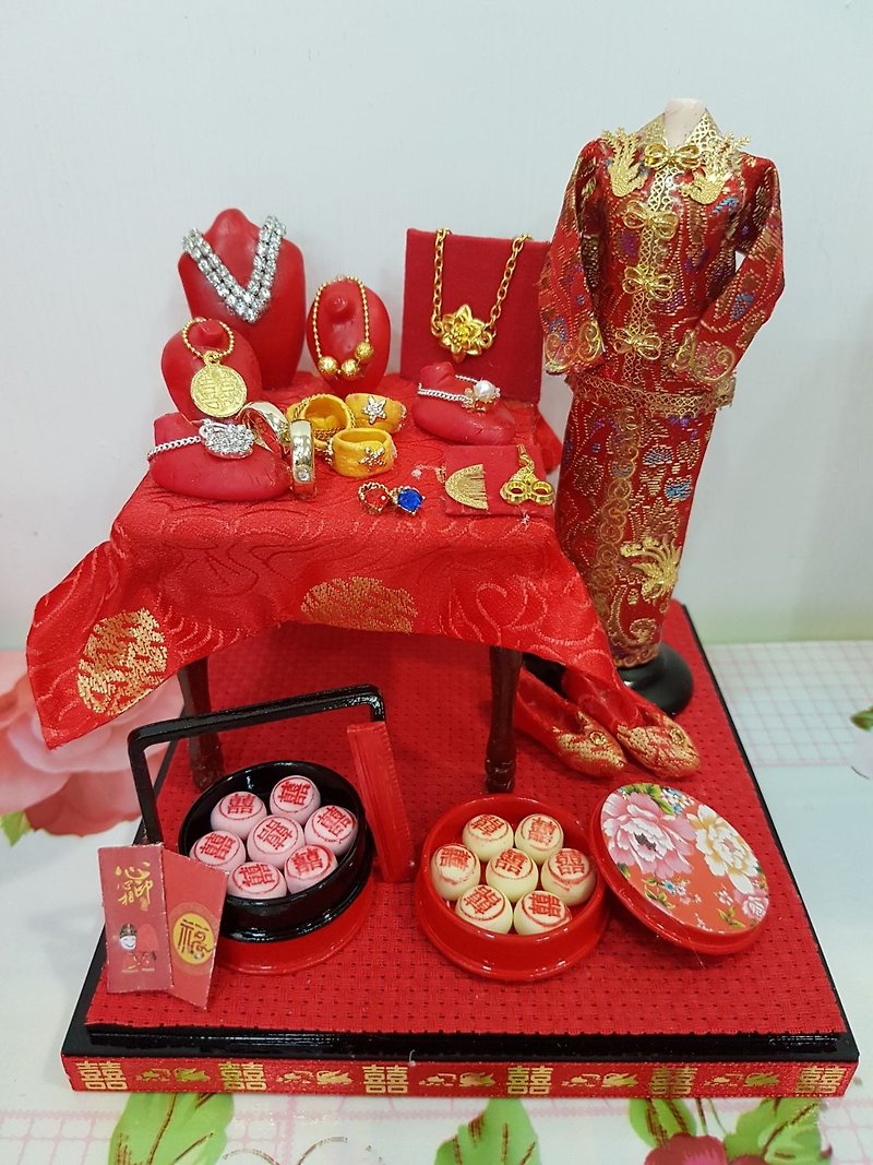 Longfeng Qungua and Chinese Wedding Collections (handcraft) - Items for Display - Clay Red