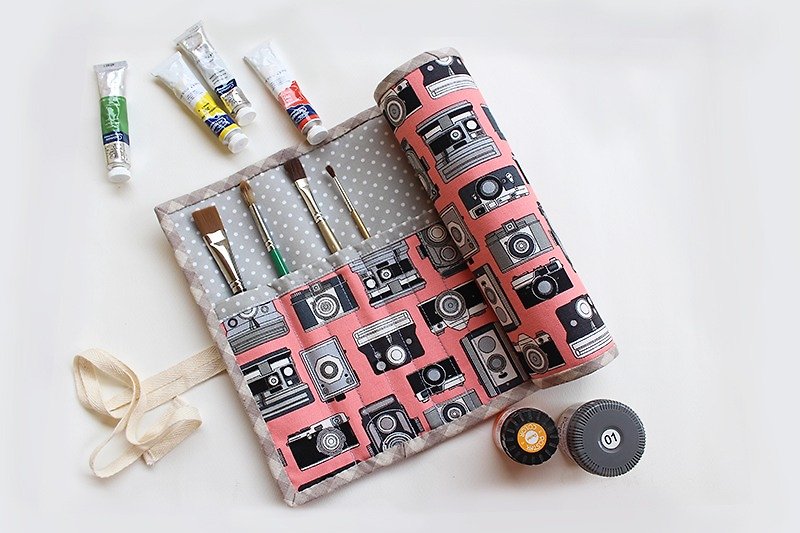 相機圖案畫具袋/筆袋 工具收納袋 滾邊 巻物ケース 水彩絵具 - 鉛筆盒/筆袋 - 棉．麻 