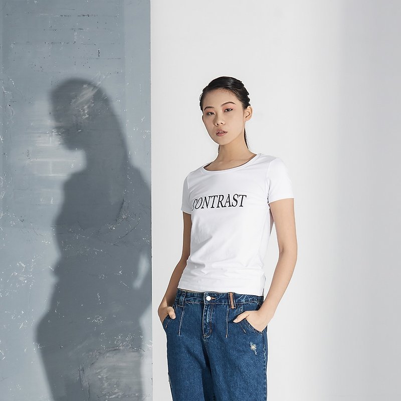 【In stock】"CONTRAST" T-shirt - เสื้อยืดผู้หญิง - ผ้าฝ้าย/ผ้าลินิน ขาว