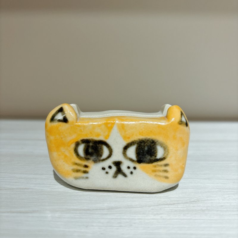 Cat hand holding business card holder business card holder - ที่ตั้งบัตร - ดินเผา 