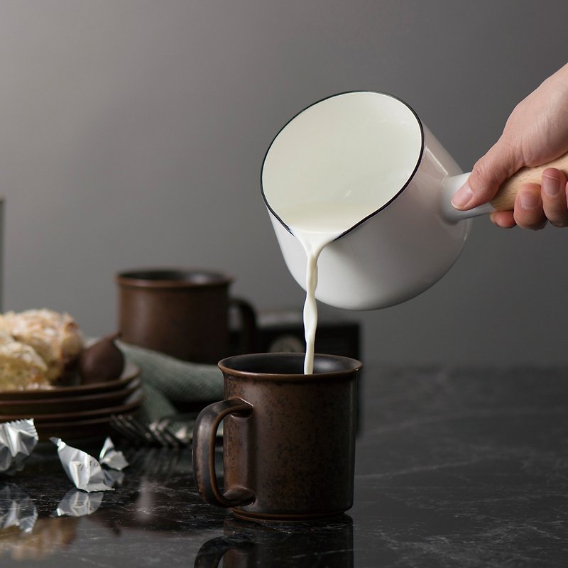 Soild classic series single handle enamel milk pot 12cm-0.75L - Cookware - Enamel 