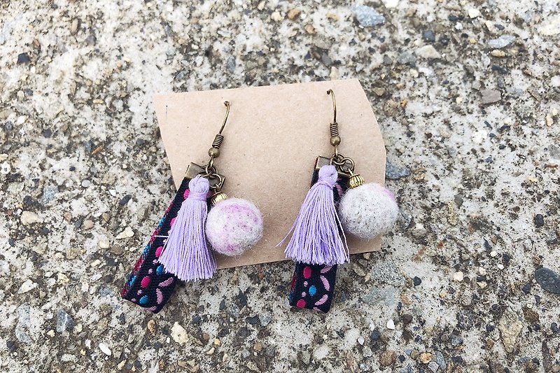 Wool felt tassel earrings - Earrings & Clip-ons - Wool Purple