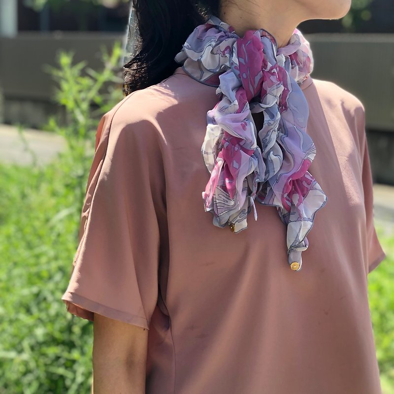 Ballett 柔らかなマーブル柄のシャーリングスカーフ　ピンク ふんわりやわらか ワンタッチかんたん装着 日本製 ご家庭で洗濯可 - 絲巾 - 聚酯纖維 粉紅色