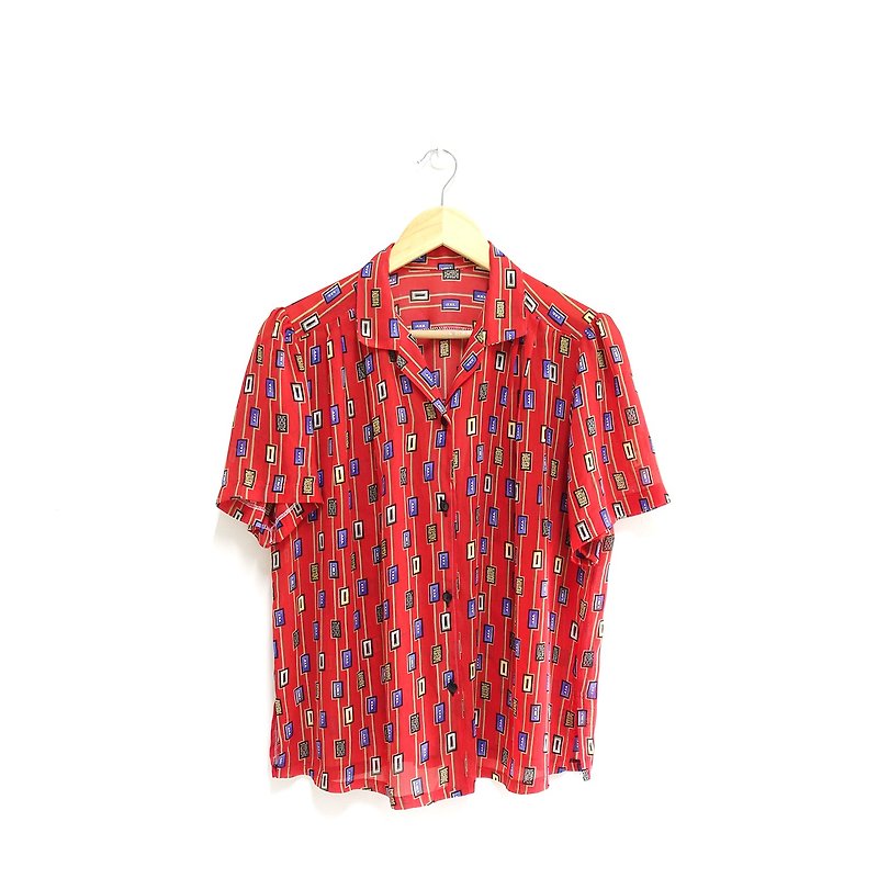 │Slowly│Elevator-old shirt │vintage.Retro.Literature - Women's Shirts - Polyester Multicolor
