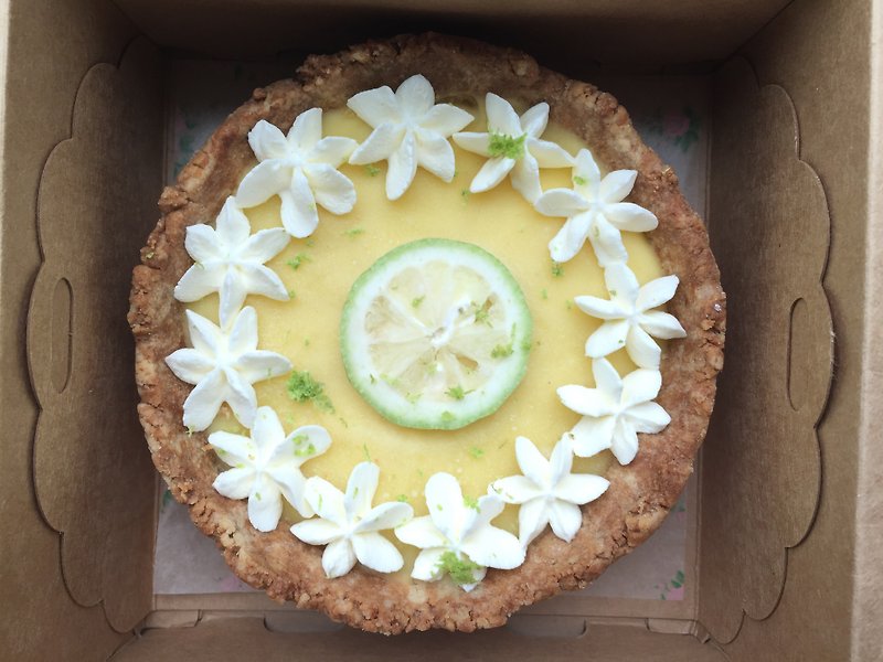 The classic lemon tart is handmade - Savory & Sweet Pies - Fresh Ingredients Yellow