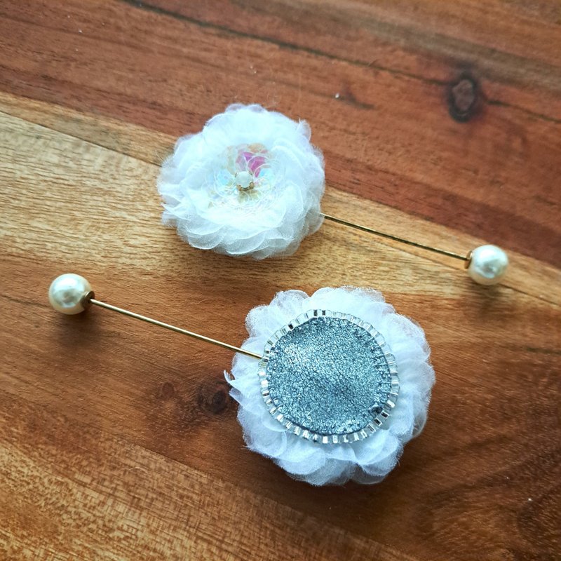 Camellia hat pin/pin-pure white - Brooches - Other Materials White