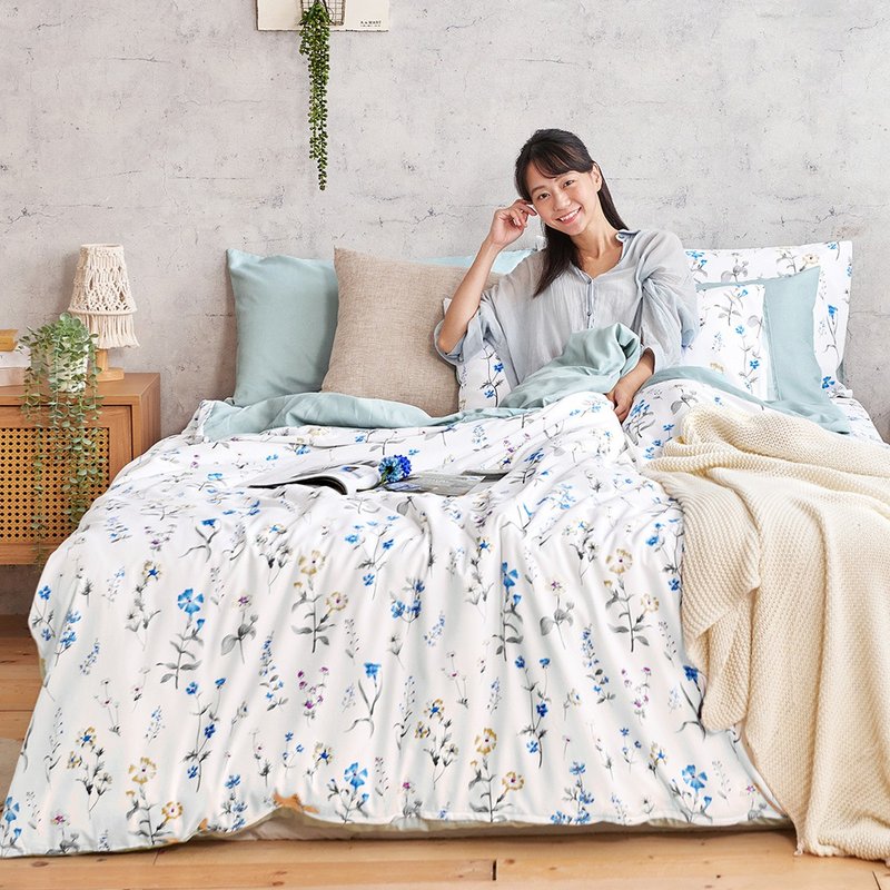 Bed Duvet Set-Single/Double/Large/Austrian Tencel/Blue Floral Made in Taiwan - Bedding - Other Materials White