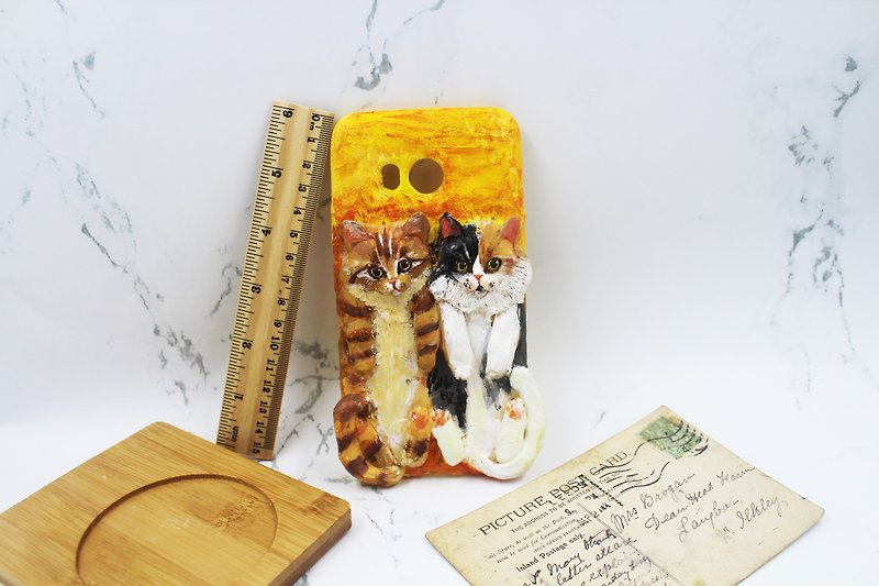 2匹の猫 - 携帯電話のケース。カスタマイズされた/携帯電話の場合/粘土はモデルに従って作ることができる - スマホケース - 粘土 