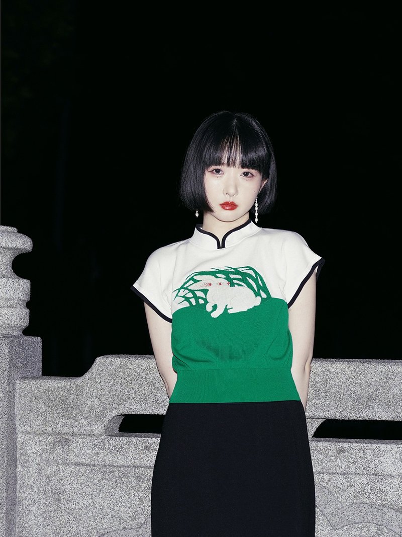 原創設計新中式兔子針織短袖復古提花上衣 - 女毛衣/針織衫 - 其他材質 藍色