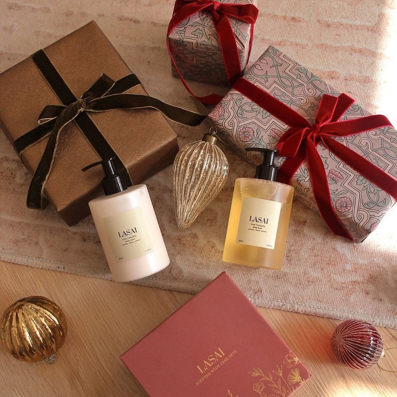 | Classic fragrance bath gift box | Cleansing lotion and body lotion LASAI BodyWash BodyLotion - อื่นๆ - สารสกัดไม้ก๊อก 