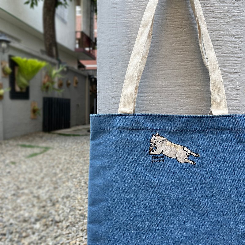 French bulldog embroidered denim canvas bag - กระเป๋าถือ - ผ้าฝ้าย/ผ้าลินิน สีน้ำเงิน