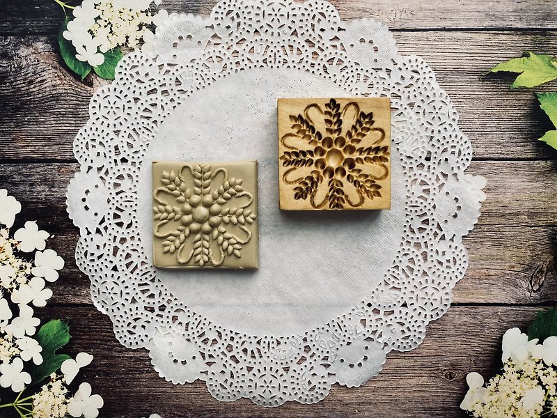 Embossed flower cookie mold, stamp for gingerbread, springerle stamp for cookie. - Cuisine - Wood Brown