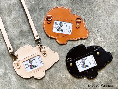 Peanuts Snoopy Modeling Ticket Card Holder-Snoopy Ticket Holder Card Set ID  Card Set Identification Card Set - Shop norns ID & Badge Holders - Pinkoi