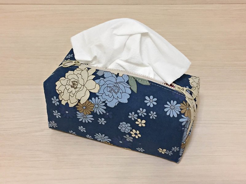 (Dual Purpose) Love Blue Flowers_tissue cover/ zipper bag - Items for Display - Cotton & Hemp Blue