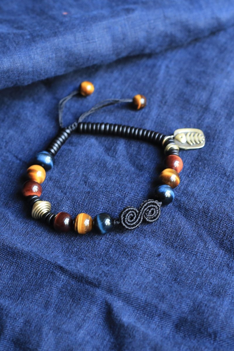 No.8-Original & Insight | Red, Yellow and Blue Tiger Eye Stone Bracelet Lightning Effect Bronze| Good Luck - สร้อยข้อมือ - เครื่องประดับพลอย 