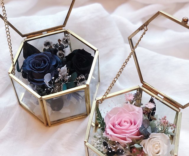 Preserved Flower Glass Jewelry Box Tri Color Preserved Flower Flower Box Rose Dry Flower Jewelry Box Shop J C Wang Dried Flowers Bouquets Pinkoi