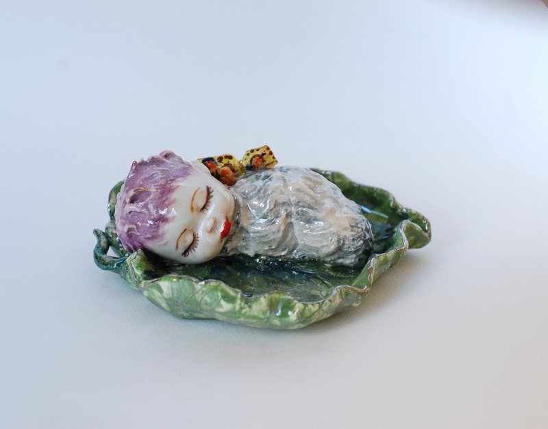 睡著的小仙女 瓷藝微型娃娃 仙女小精靈蝴蝶陶俑 - 擺飾/家飾品 - 瓷 