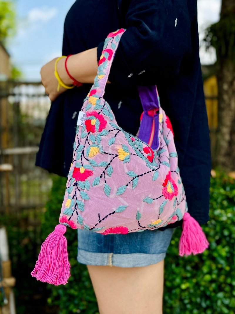 Hand embroidered pink and purple floral shoulder bag side backpack handbag handbag - กระเป๋าถือ - ผ้าไหม สึชมพู